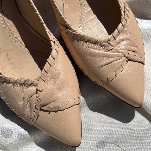 Via Spega Italian Cream Color kitten Heels with lacing Size 6.5 - Picture 1 of 14